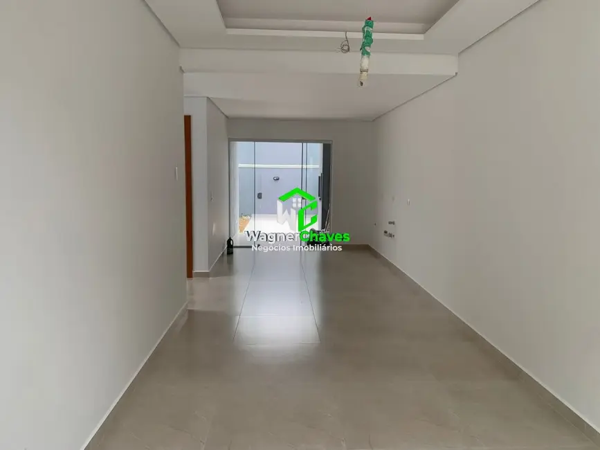 Foto 2 de Casa com 2 quartos à venda, 82m2 em Matinhos - PR