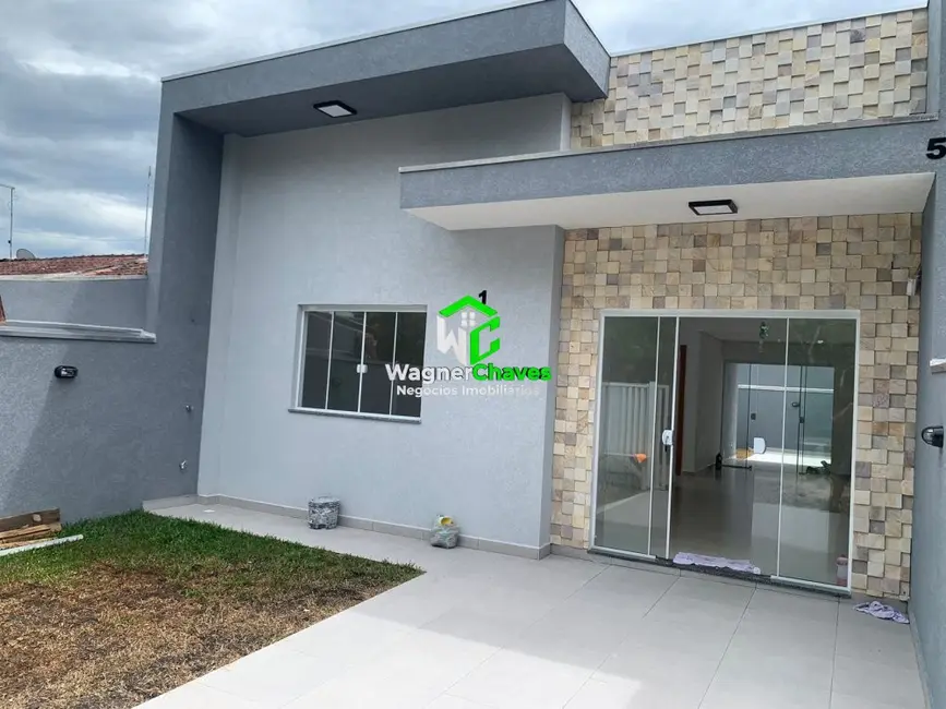 Foto 1 de Casa com 2 quartos à venda, 82m2 em Matinhos - PR