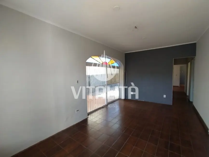 Casa com 3 quartos à venda, 248m2 em Campos Elíseos, Ribeirao Preto - SP - imagem 2 Foto 2 de Casa com 3 quartos à venda, 248m2 em Campos Elíseos, Ribeirao Preto - SP