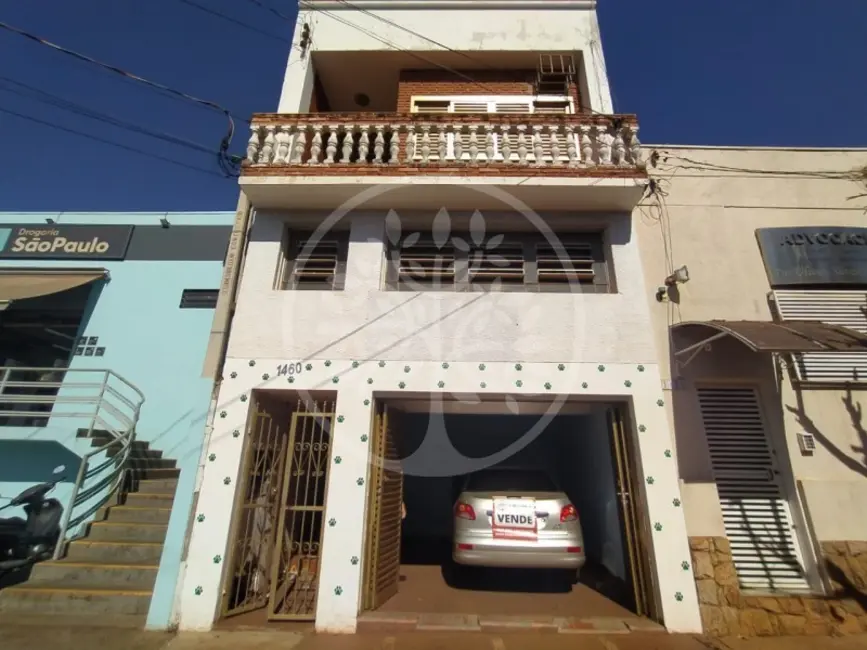 Foto 1 de Casa com 5 quartos para alugar, 209m2 em Centro, Ribeirao Preto - SP