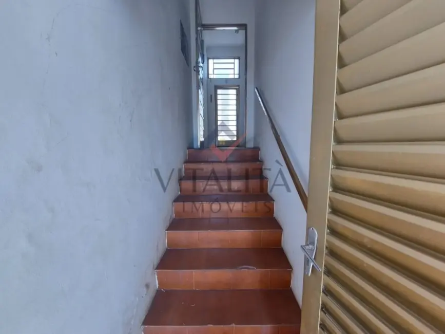 Foto 2 de Casa com 5 quartos para alugar, 209m2 em Centro, Ribeirao Preto - SP