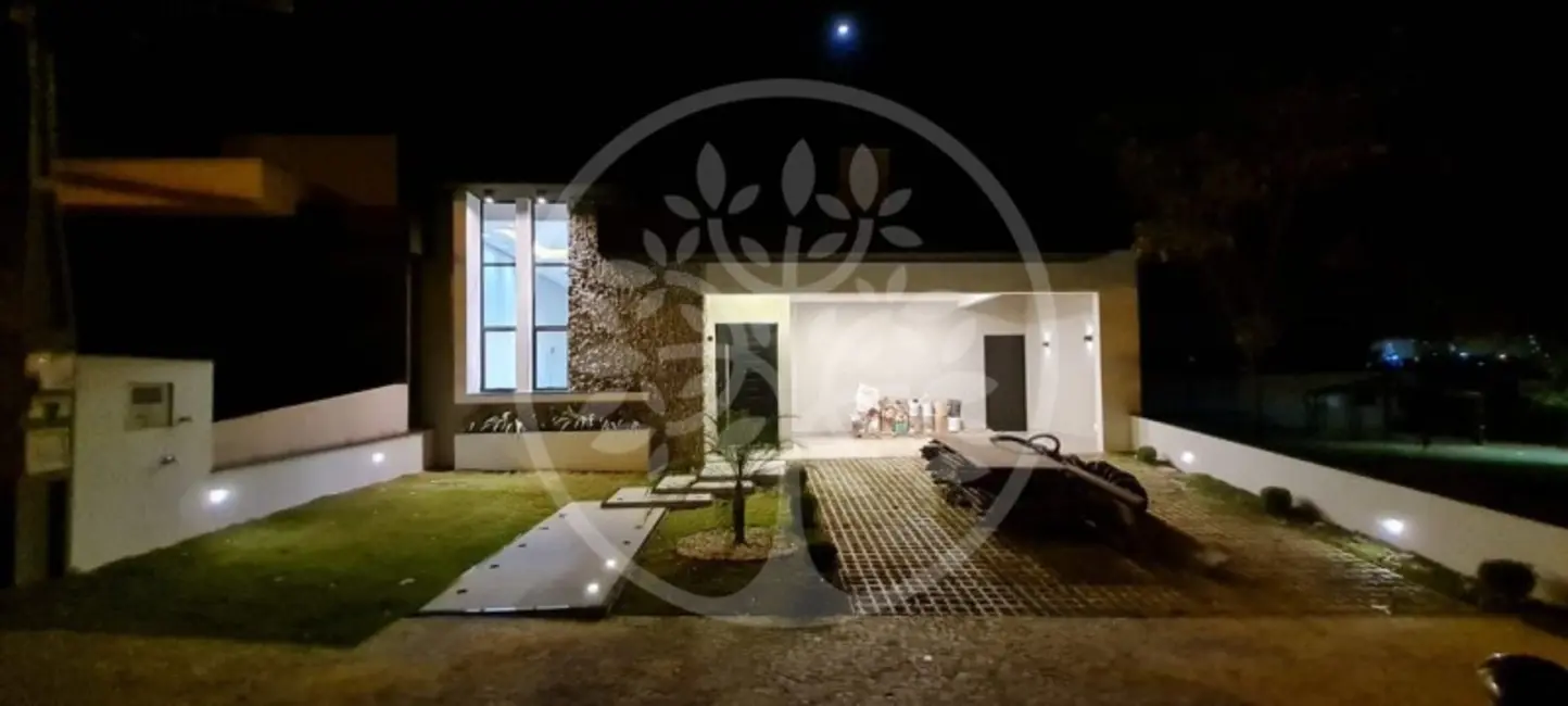 Casa com 3 quartos à venda, 157m2 em Jardim Cybelli, Ribeirao Preto - SP - imagem 2 Foto 2 de Casa com 3 quartos à venda, 157m2 em Jardim Cybelli, Ribeirao Preto - SP