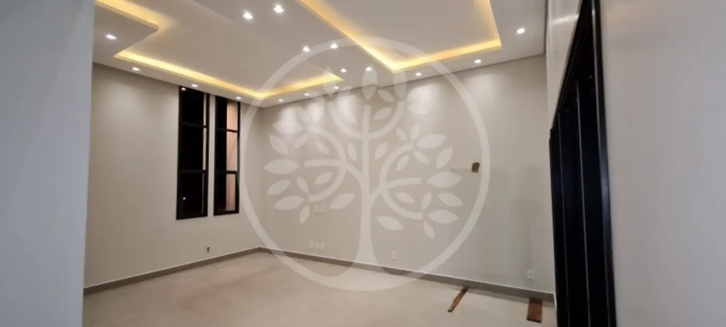 Casa com 3 quartos à venda, 157m2 em Jardim Cybelli, Ribeirao Preto - SP - imagem 4 Foto 4 de Casa com 3 quartos à venda, 157m2 em Jardim Cybelli, Ribeirao Preto - SP