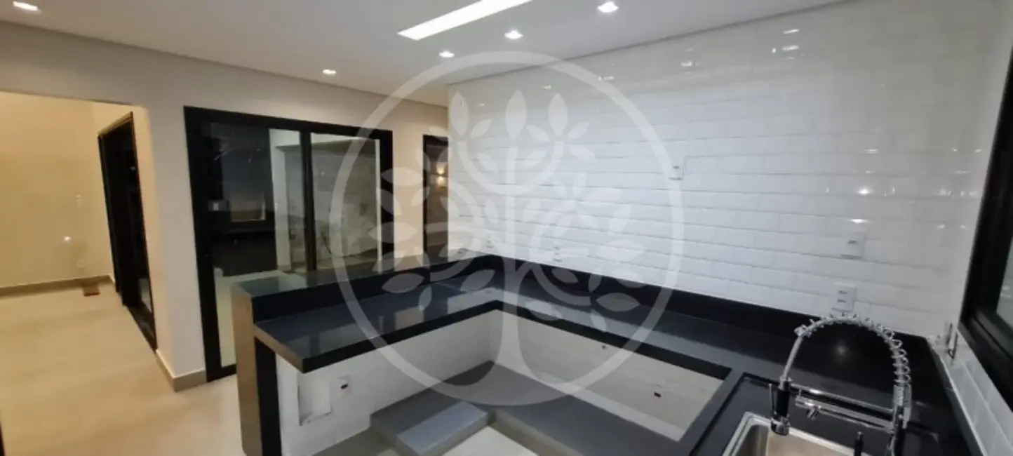 Casa com 3 quartos à venda, 157m2 em Jardim Cybelli, Ribeirao Preto - SP - imagem 8 Foto 8 de Casa com 3 quartos à venda, 157m2 em Jardim Cybelli, Ribeirao Preto - SP