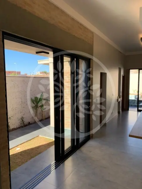 Casa com 3 quartos para alugar, 189m2 em Ribeirao Preto - SP - imagem 8 Foto 8 de Casa com 3 quartos para alugar, 189m2 em Ribeirao Preto - SP