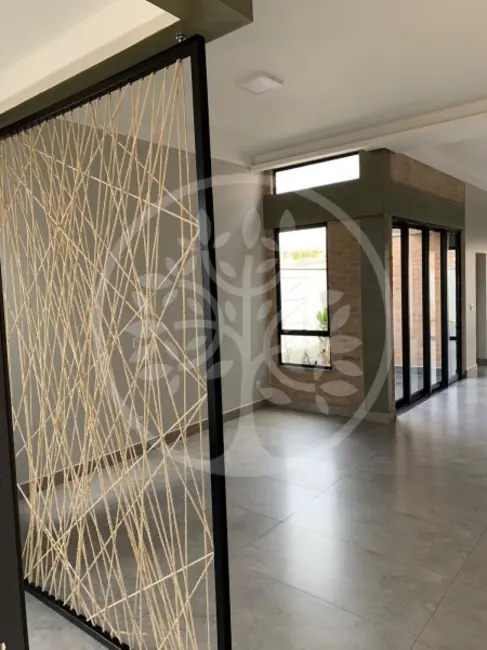 Casa com 3 quartos para alugar, 189m2 em Ribeirao Preto - SP - imagem 5 Foto 5 de Casa com 3 quartos para alugar, 189m2 em Ribeirao Preto - SP