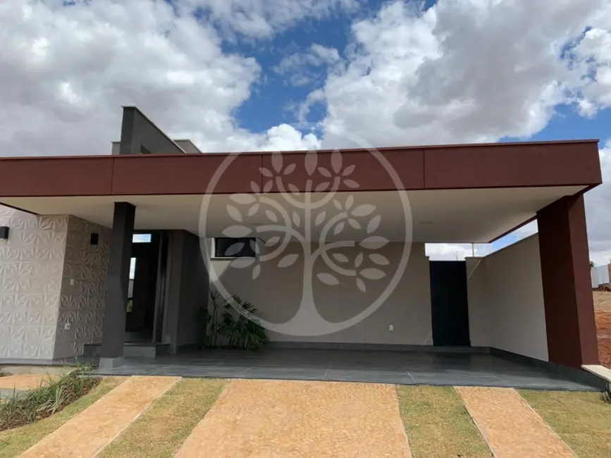 Casa com 3 quartos para alugar, 189m2 em Ribeirao Preto - SP - imagem 1 Foto 1 de Casa com 3 quartos para alugar, 189m2 em Ribeirao Preto - SP