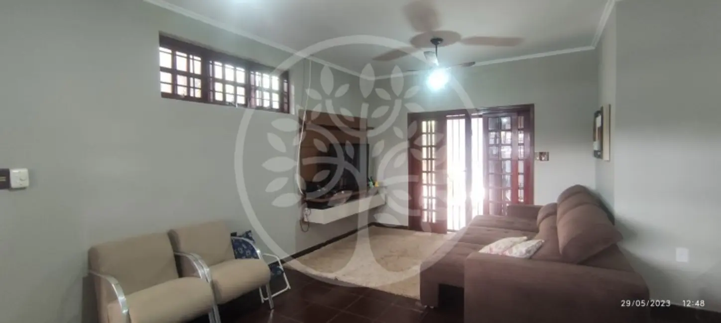 Casa com 4 quartos à venda, 161m2 em Ribeirao Preto - SP - imagem 3 Foto 3 de Casa com 4 quartos à venda, 161m2 em Ribeirao Preto - SP