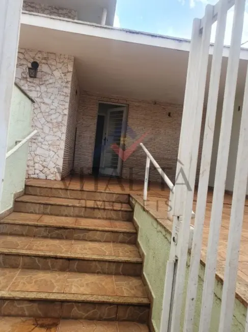 Casa com 3 quartos para alugar, 142m2 em Vila Seixas, Ribeirao Preto - SP - imagem 3 Foto 3 de Casa com 3 quartos para alugar, 142m2 em Vila Seixas, Ribeirao Preto - SP