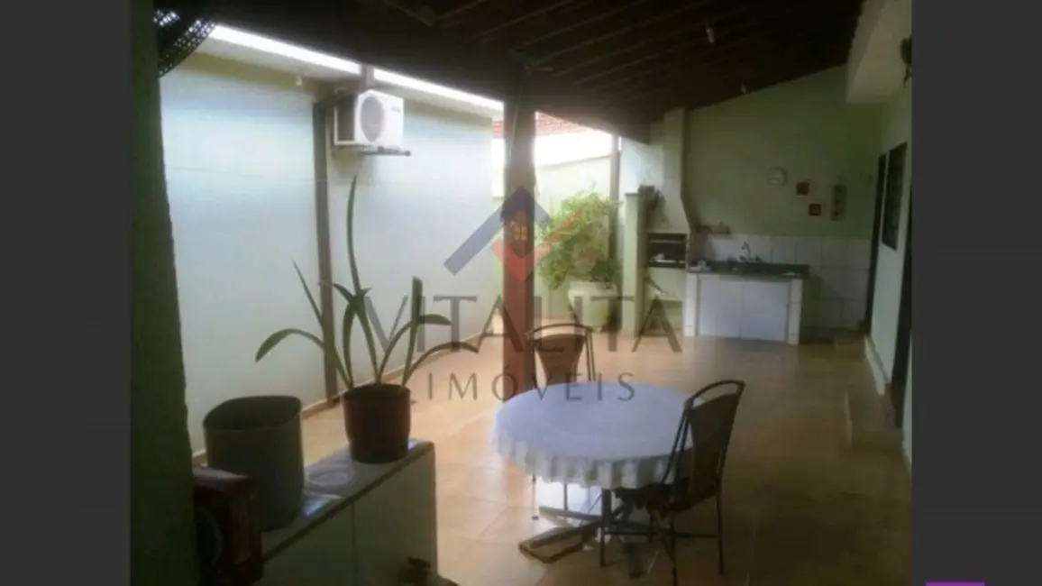 Casa com 4 quartos à venda, 261m2 em Jardim Irajá, Ribeirao Preto - SP - imagem 4 Foto 4 de Casa com 4 quartos à venda, 261m2 em Jardim Irajá, Ribeirao Preto - SP