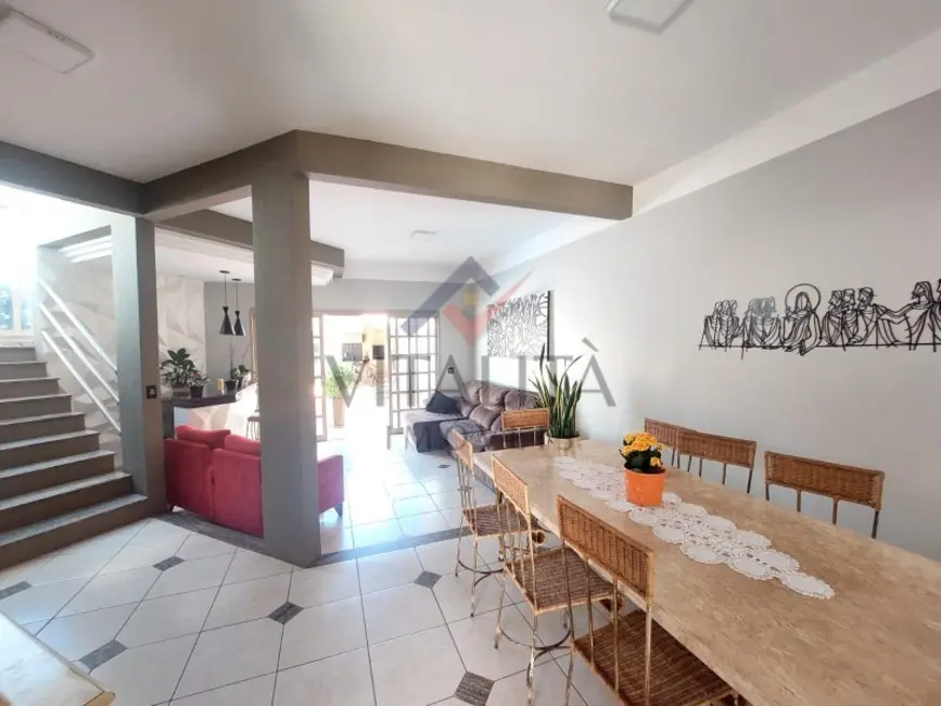 Foto 5 de Casa com 3 quartos para alugar, 277m2 em Jardim Califórnia, Ribeirao Preto - SP