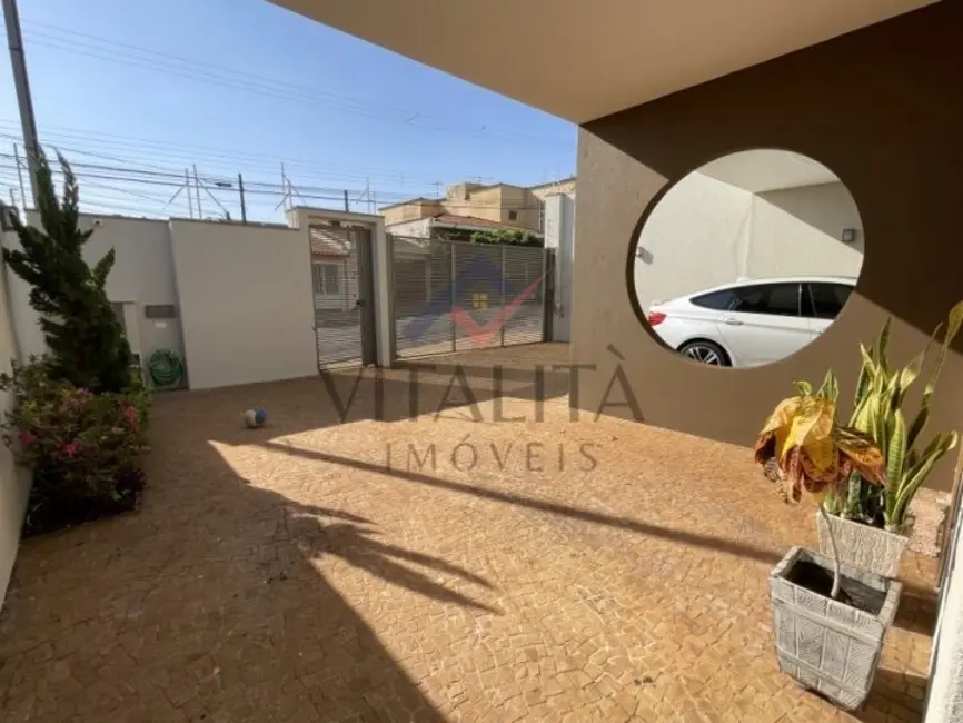 Foto 1 de Casa com 3 quartos à venda, 300m2 em Jardim Anhangüera, Ribeirao Preto - SP