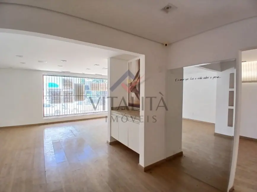 Loja com 6 quartos para alugar, 226m2 em Jardim São Luiz, Ribeirao Preto - SP - imagem 5 Foto 5 de Loja com 6 quartos para alugar, 226m2 em Jardim São Luiz, Ribeirao Preto - SP