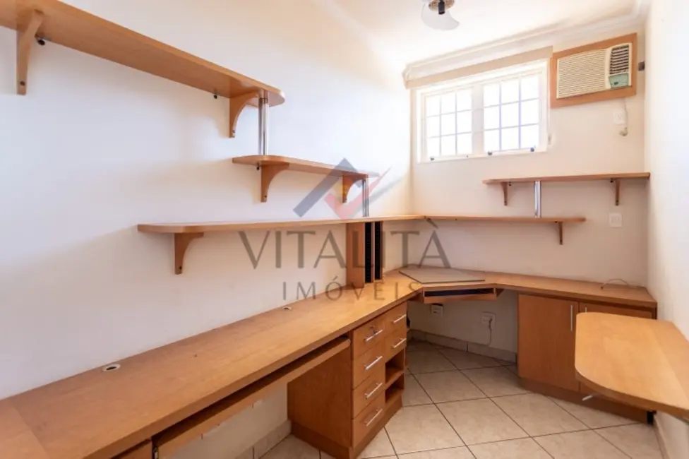 Foto 9 de Casa com 4 quartos para alugar, 215m2 em Jardim São Luiz, Ribeirao Preto - SP