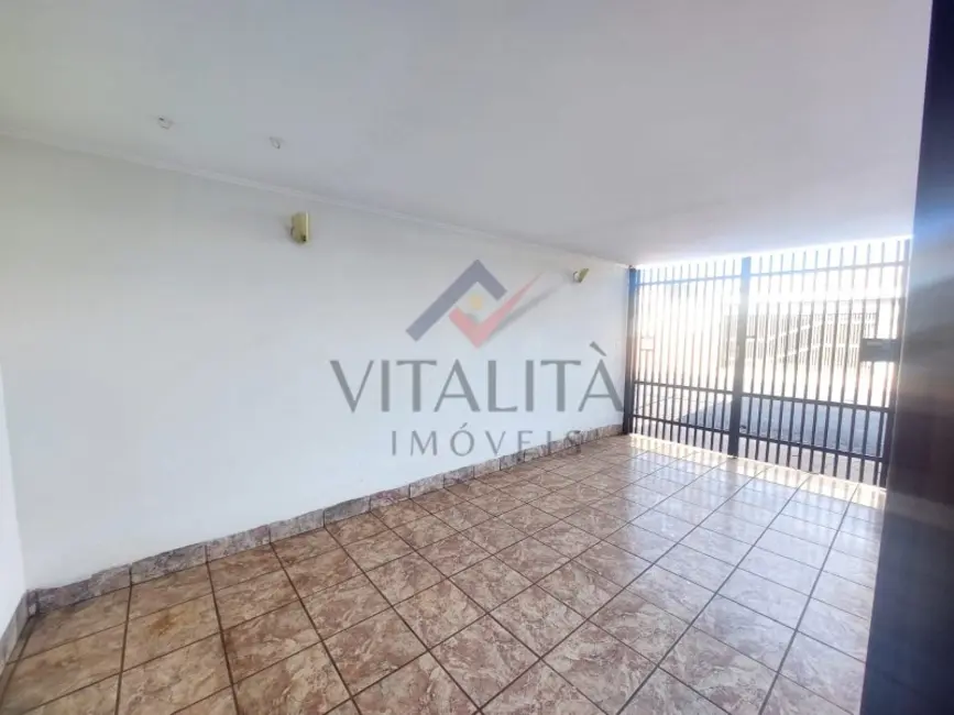 Casa com 3 quartos à venda, 185m2 em Campos Elíseos, Ribeirao Preto - SP - imagem 3 Foto 3 de Casa com 3 quartos à venda, 185m2 em Campos Elíseos, Ribeirao Preto - SP