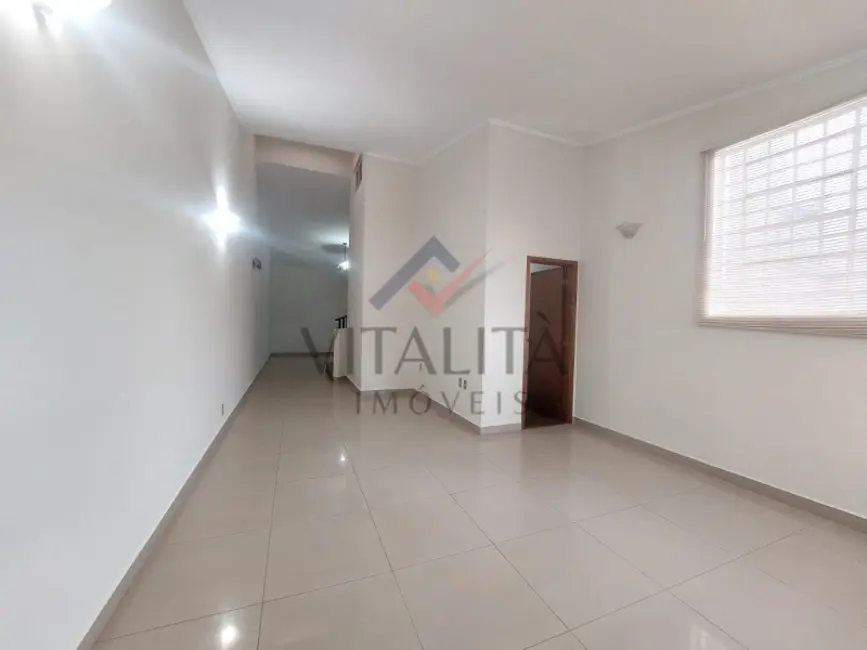 Casa para alugar, 255m2 em Alto da Boa Vista, Ribeirao Preto - SP - imagem 2 Foto 2 de Casa para alugar, 255m2 em Alto da Boa Vista, Ribeirao Preto - SP