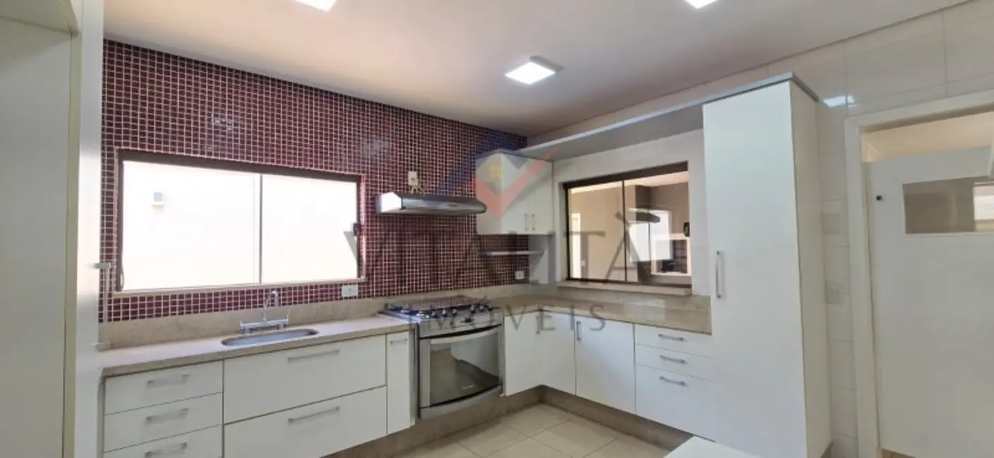 Foto 8 de Casa com 4 quartos para alugar, 286m2 em Ribeirao Preto - SP