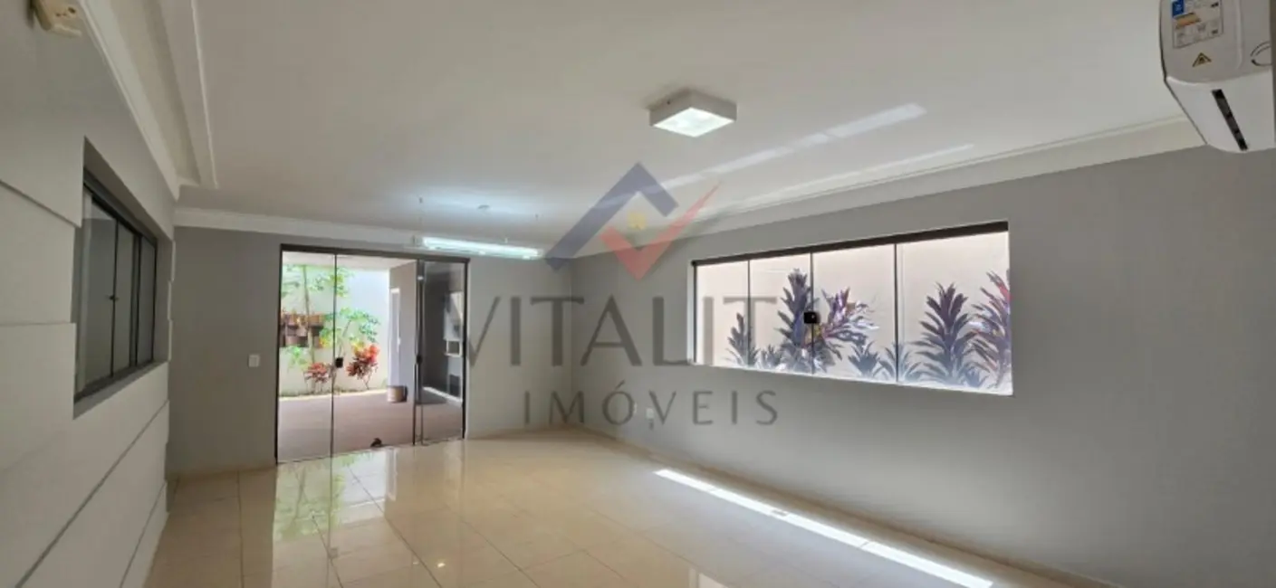 Foto 1 de Casa com 4 quartos para alugar, 286m2 em Ribeirao Preto - SP