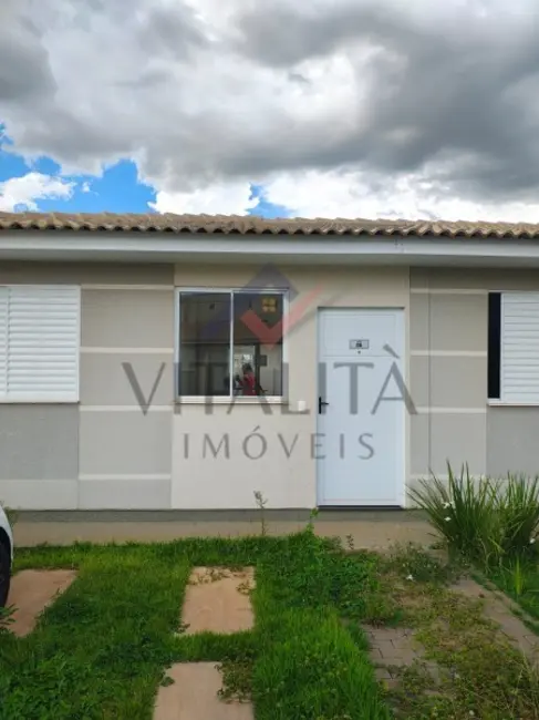 Foto 1 de Casa com 2 quartos à venda, 47m2 em Ribeirao Preto - SP