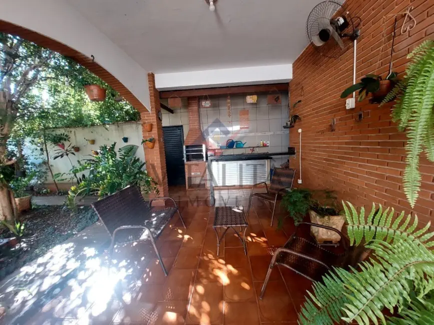Foto 3 de Casa com 2 quartos à venda, 155m2 em Vila Mariana, Ribeirao Preto - SP
