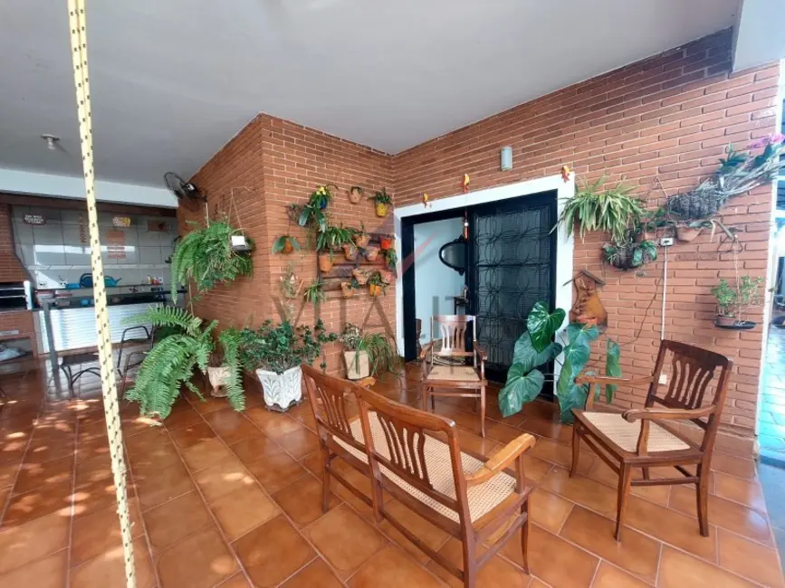 Foto 2 de Casa com 2 quartos à venda, 155m2 em Vila Mariana, Ribeirao Preto - SP