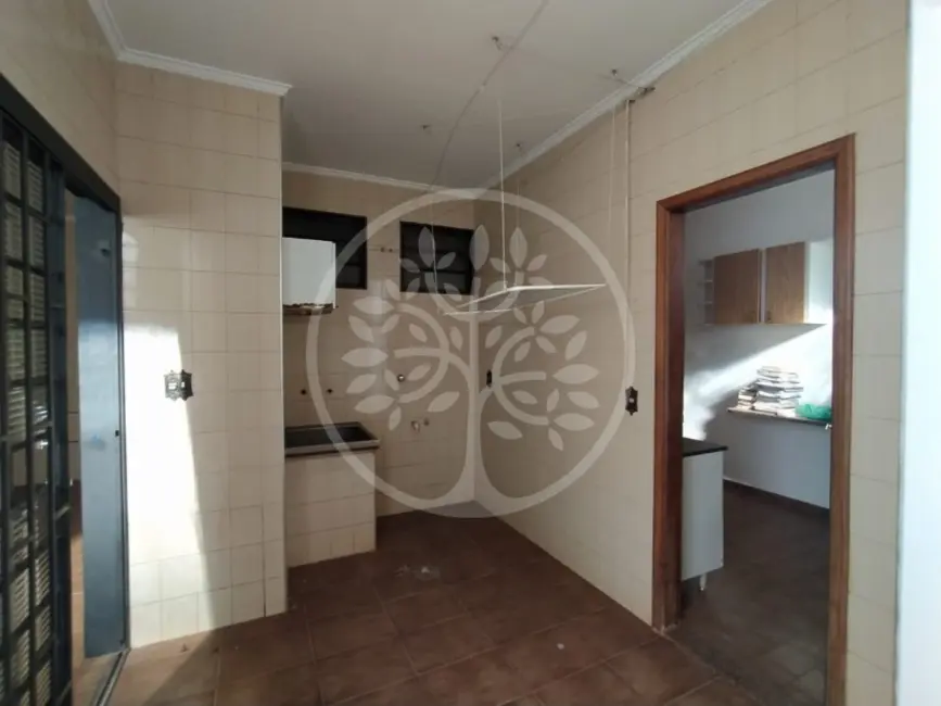 Foto 9 de Casa com 4 quartos à venda, 248m2 em Jardim Irajá, Ribeirao Preto - SP