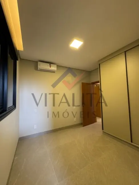 Casa com 4 quartos à venda, 193m2 em Jardim Cybelli, Ribeirao Preto - SP - imagem 9 Foto 9 de Casa com 4 quartos à venda, 193m2 em Jardim Cybelli, Ribeirao Preto - SP