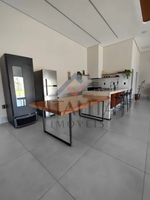 Foto 2 de Casa com 2 quartos à venda, 270m2 em Ribeirao Preto - SP