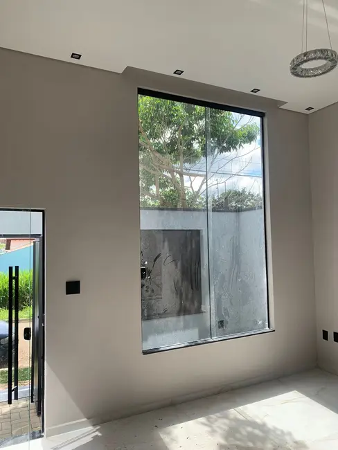 Foto 3 de Casa com 3 quartos à venda, 140m2 em Parque Real, Pouso Alegre - MG