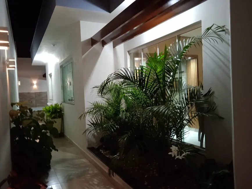 Foto 1 de Casa com 2 quartos à venda, 196m2 em Residencial Serra Morena, Pouso Alegre - MG