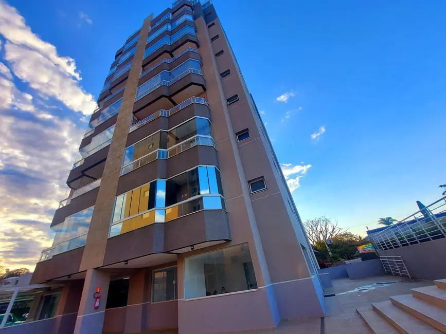 Apartamento com 4 quartos à venda, 200m2 em Nossa Senhora Aparecida, Pouso Alegre - MG - imagem 4 Foto 4 de Apartamento com 4 quartos à venda, 200m2 em Nossa Senhora Aparecida, Pouso Alegre - MG