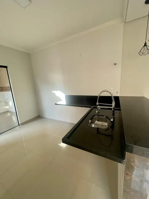 Foto 3 de Casa com 2 quartos à venda, 88m2 em Pouso Alegre - MG