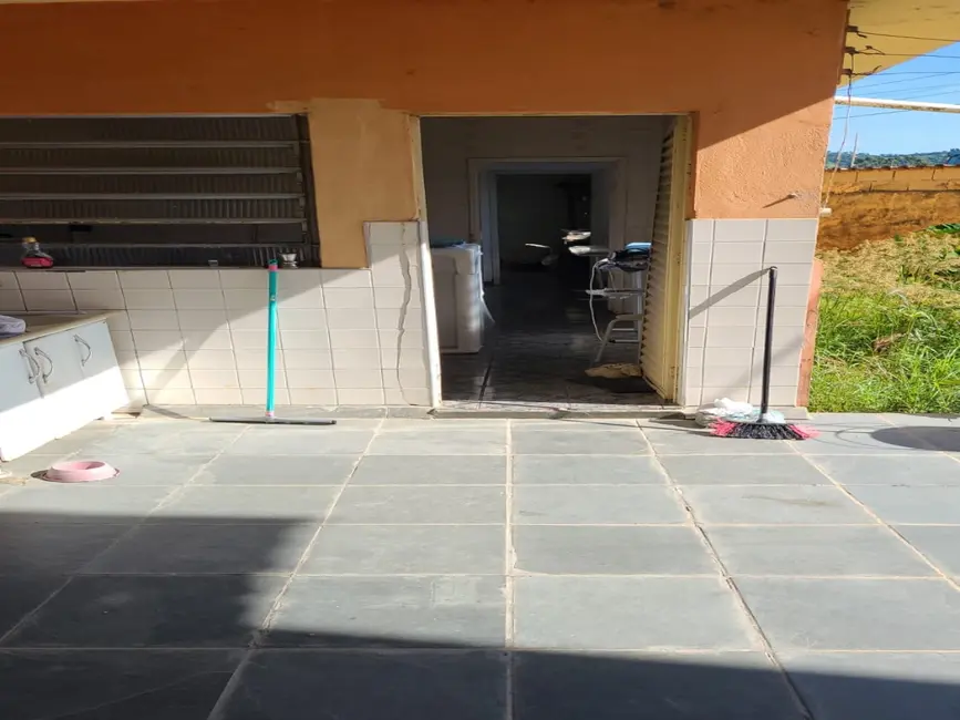 Sala Comercial com 4 quartos à venda, 250m2 em Fátima II, Pouso Alegre - MG - imagem 4 Foto 4 de Sala Comercial com 4 quartos à venda, 250m2 em Fátima II, Pouso Alegre - MG