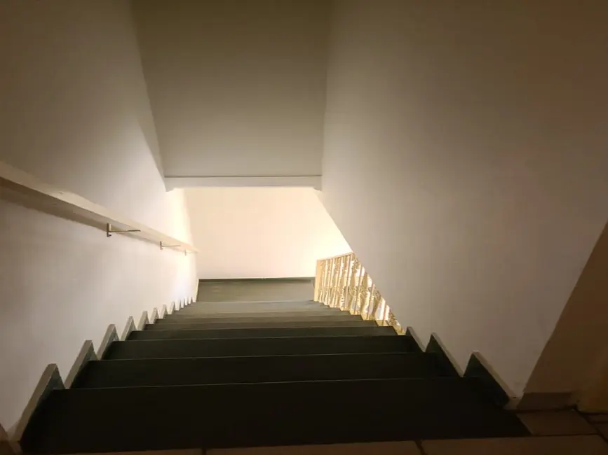 Sala Comercial com 4 quartos à venda, 250m2 em Fátima II, Pouso Alegre - MG - imagem 8 Foto 8 de Sala Comercial com 4 quartos à venda, 250m2 em Fátima II, Pouso Alegre - MG