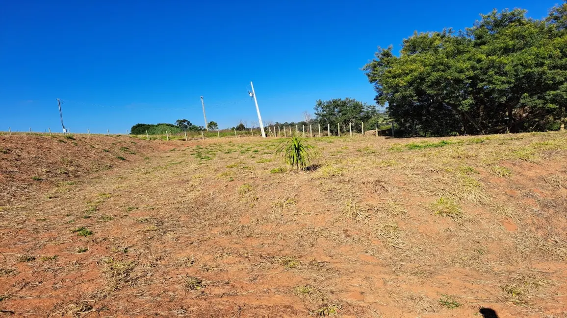 Foto 3 de Terreno / Lote à venda, 2000m2 em Pouso Alegre - MG