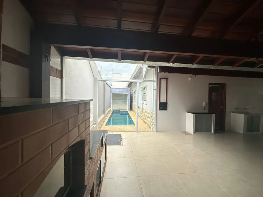 Casa com 1 quarto à venda, 200m2 em Residencial Santa Rita, Pouso Alegre - MG - imagem 7 Foto 7 de Casa com 1 quarto à venda, 200m2 em Residencial Santa Rita, Pouso Alegre - MG