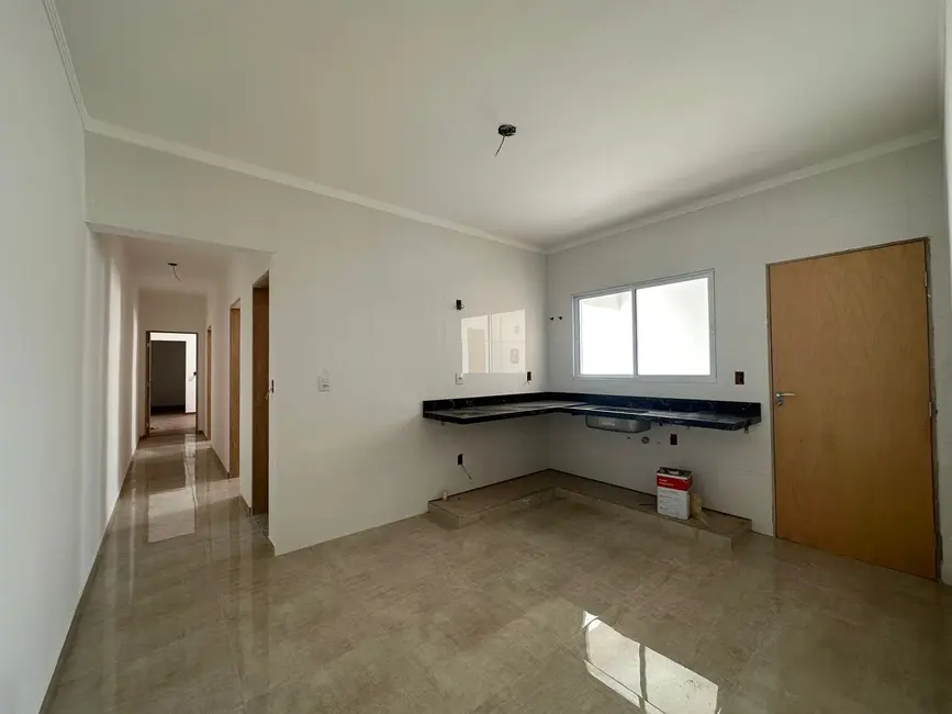 Casa com 3 quartos à venda, 10m2 em Pousada do Sol, Pouso Alegre - MG - imagem 7 Foto 7 de Casa com 3 quartos à venda, 10m2 em Pousada do Sol, Pouso Alegre - MG