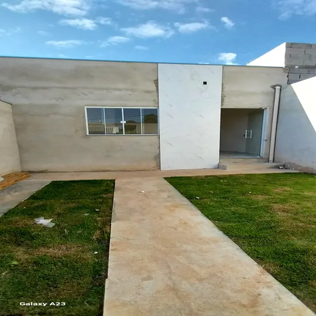 Foto 2 de Casa com 2 quartos à venda, 65m2 em Parque Real, Pouso Alegre - MG