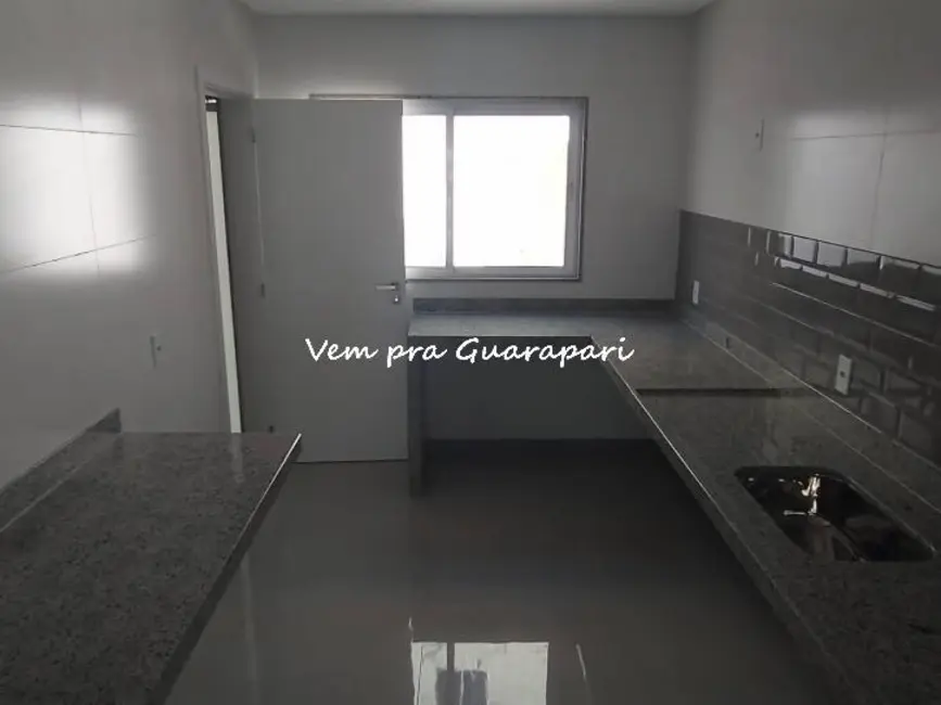 Sobrado com 3 quartos à venda, 140m2 em Praia do Morro, Guarapari - ES - imagem 3 Foto 3 de Sobrado com 3 quartos à venda, 140m2 em Praia do Morro, Guarapari - ES