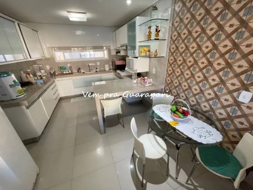 Sobrado com 4 quartos à venda em Muquiçaba, Guarapari - ES - imagem 5 Foto 5 de Sobrado com 4 quartos à venda em Muquiçaba, Guarapari - ES