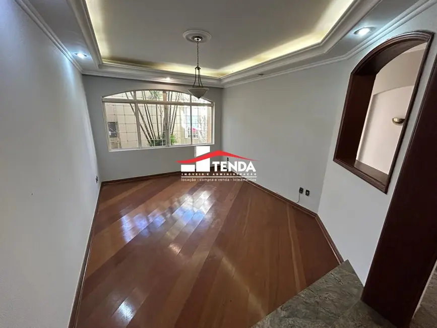 Foto 2 de Casa com 4 quartos para alugar, 270m2 em Jardim Barão, Franca - SP