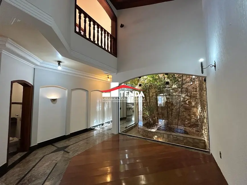 Foto 1 de Casa com 4 quartos para alugar, 270m2 em Jardim Barão, Franca - SP