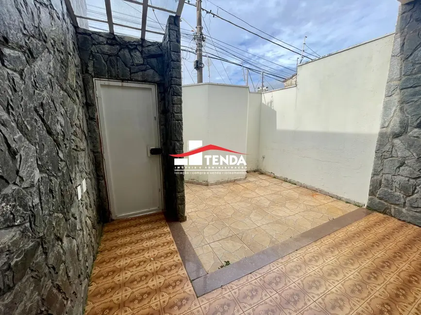 Foto 2 de Casa com 3 quartos para alugar, 185m2 em Cidade Nova, Franca - SP