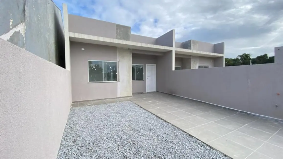 Foto 1 de Casa com 3 quartos à venda, 82m2 em Matinhos - PR
