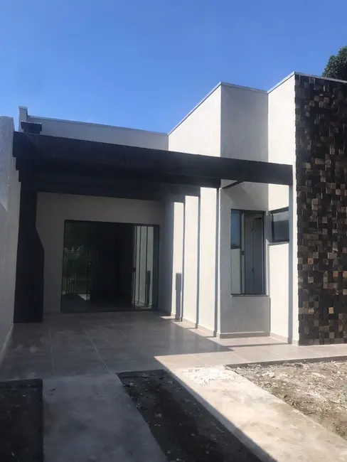 Foto 2 de Casa com 2 quartos à venda, 58m2 em Matinhos - PR