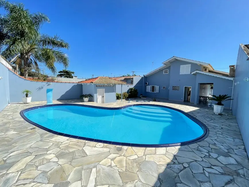 Foto 8 de Casa com 3 quartos à venda, 175m2 em Pontal Do Parana - PR