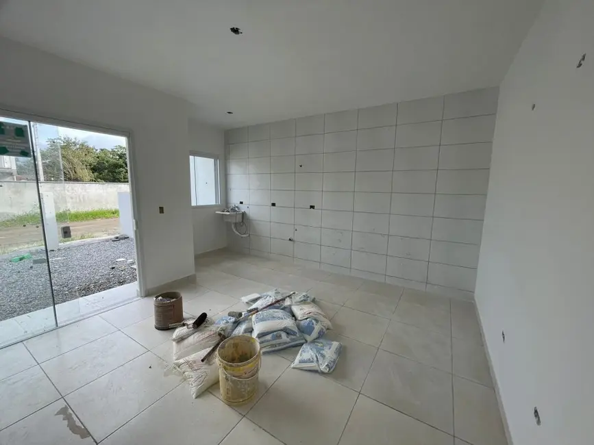 Foto 5 de Casa com 2 quartos à venda, 45m2 em Matinhos - PR