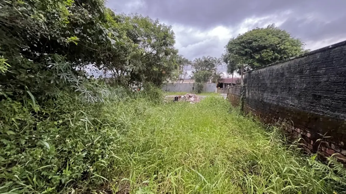 Foto 1 de Terreno / Lote à venda, 300m2 em Centro, Matinhos - PR