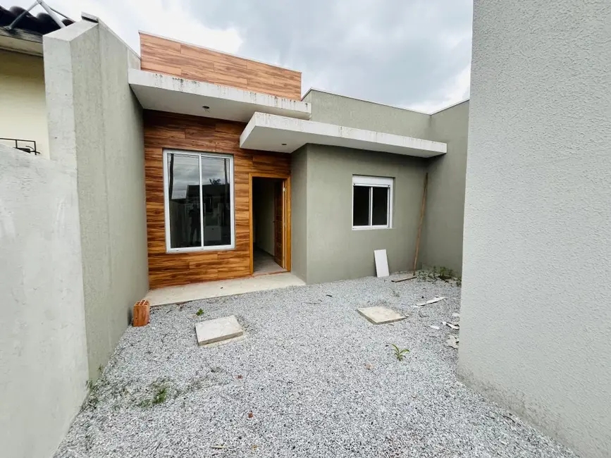 Foto 1 de Casa com 2 quartos à venda, 50m2 em Matinhos - PR