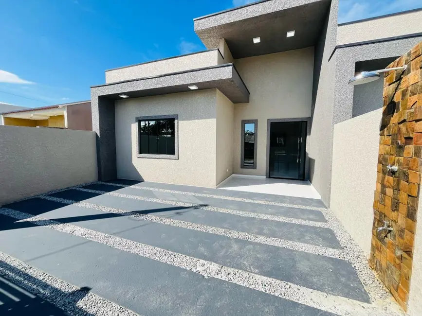Foto 1 de Casa com 2 quartos à venda, 83m2 em Matinhos - PR